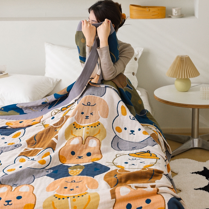 91家纺网 家纺一手货源 找家纺 朴尔家纺-毛巾被 2026春夏新款调皮风宽边加厚透气全棉纯棉四层纱布毛巾被夏被夏凉被空调被 兔兔王国