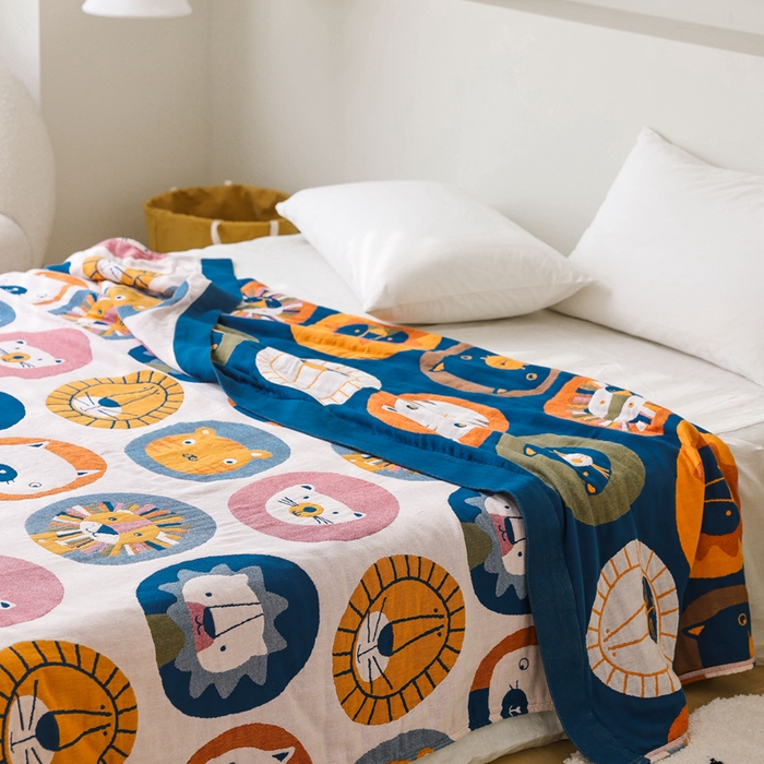 91家纺网 家纺一手货源 找家纺 朴尔家纺-毛巾被 2026春夏新款调皮风宽边加厚透气全棉纯棉四层纱布毛巾被夏被夏凉被空调被 大头贴