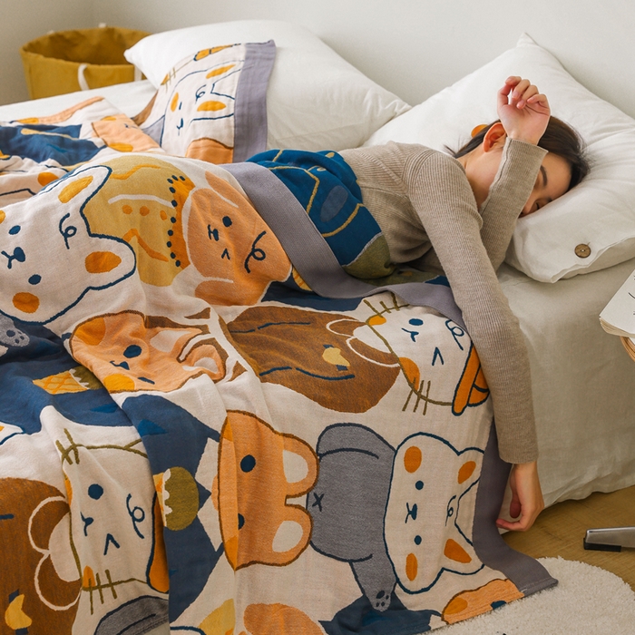 91家纺网 家纺一手货源 找家纺 朴尔家纺-毛巾被 2026春夏新款调皮风宽边加厚透气全棉纯棉四层纱布毛巾被夏被夏凉被空调被 兔兔王国