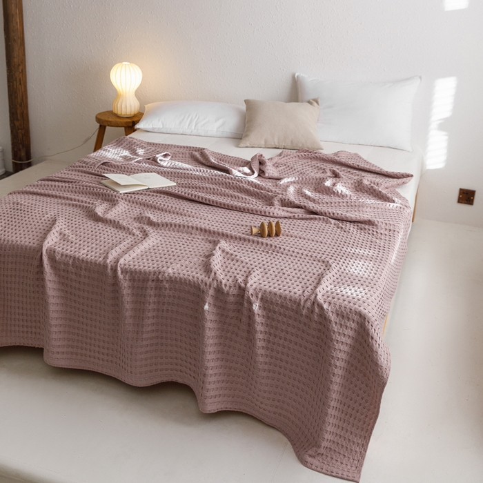 91家纺网 家纺一手货源 找家纺 朴尔家纺-毛巾被 2026春夏新款柔软风纯色华夫格全棉纯棉纱布毛巾被系列夏被夏凉被空调被 华夫格-粉