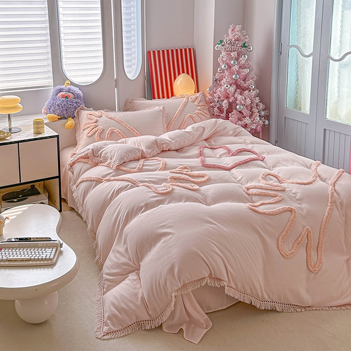 缘生活 2026新款立体簇绒绣流苏四件套 大爱爱心手-粉色