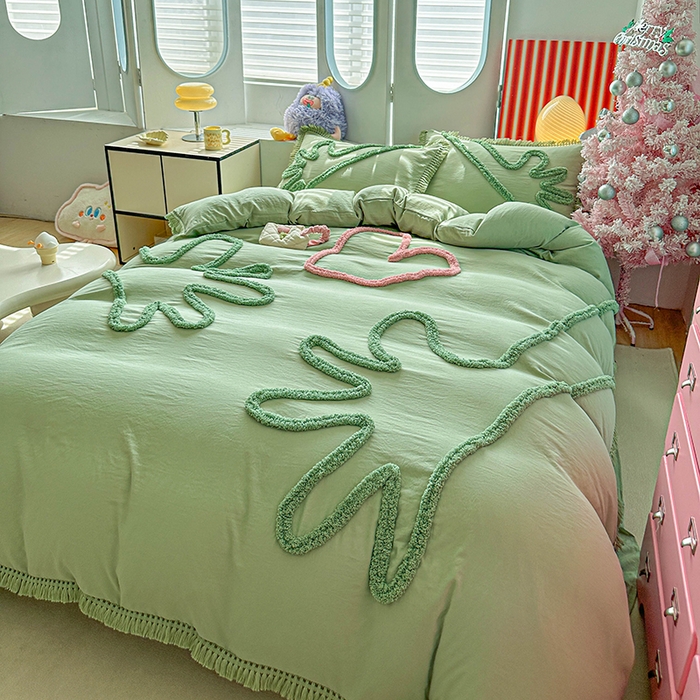 91家纺网 家纺一手货源 找家纺 缘生活 2026新款立体簇绒绣流苏四件套 大爱爱心手-抹茶绿