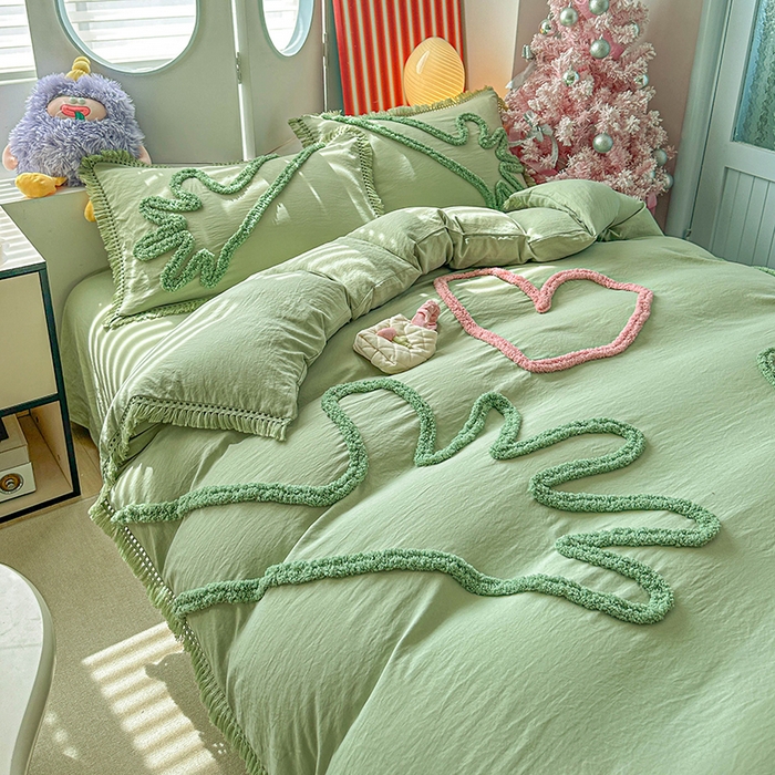 91家纺网 家纺一手货源 找家纺 缘生活 2026新款立体簇绒绣流苏四件套 大爱爱心手-抹茶绿