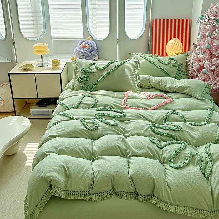 91家纺网 家纺一手货源 找家纺 缘生活 2026新款立体簇绒绣流苏四件套 大爱爱心手-抹茶绿