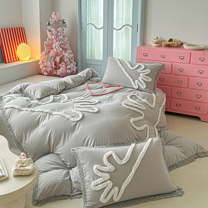 91家纺网 家纺一手货源 找家纺 缘生活 2026新款立体簇绒绣流苏四件套 大爱爱心手-浅灰