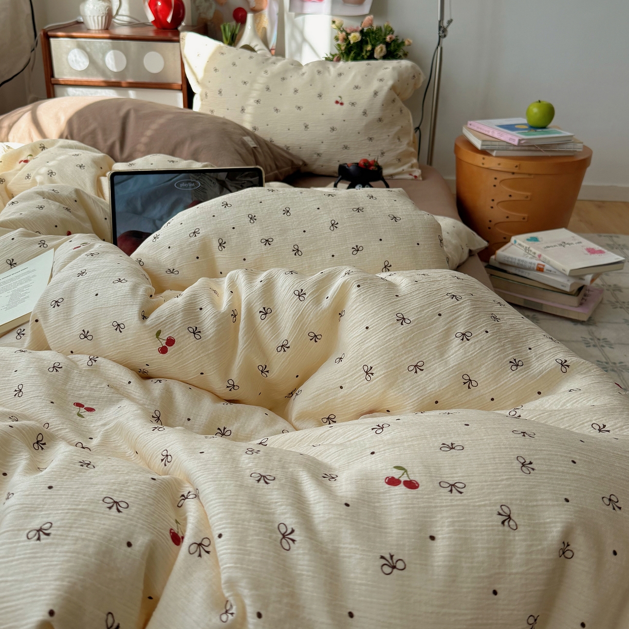 91家纺网 家纺一手货源 找家纺 轻奢坊 2026新款皱皱纱水洗棉韩系混搭四件套 樱桃结