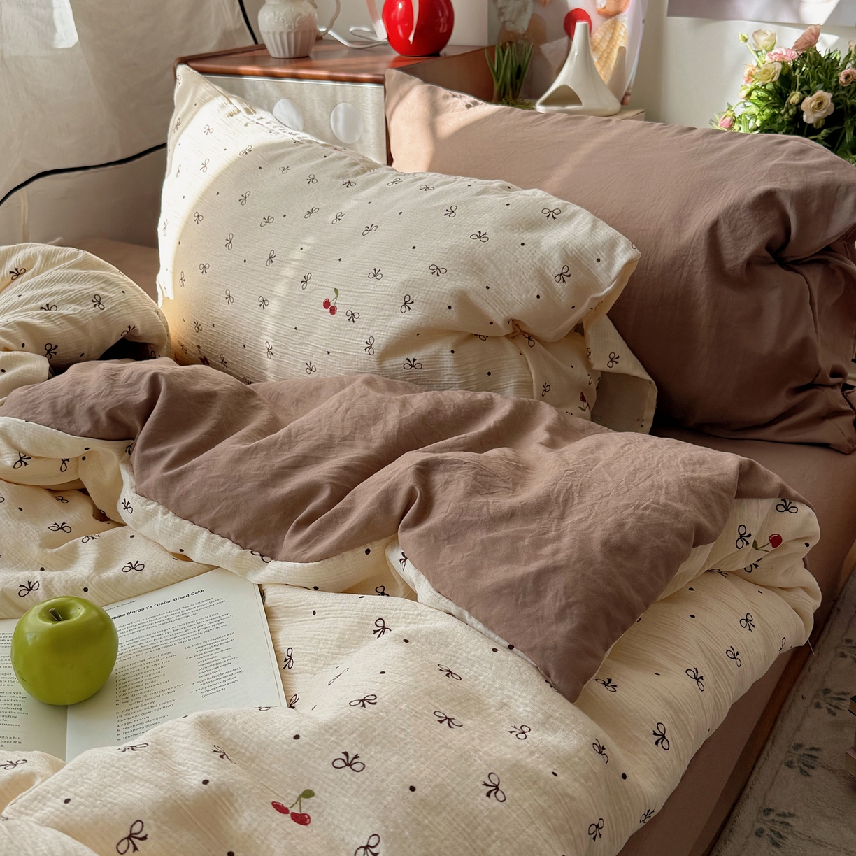 91家纺网 家纺一手货源 找家纺 轻奢坊 2026新款皱皱纱水洗棉韩系混搭四件套 樱桃结