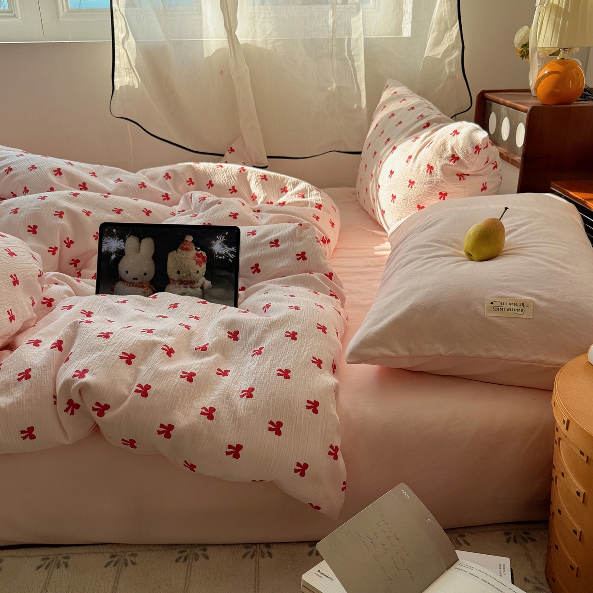 91家纺网 家纺一手货源 找家纺 轻奢坊 2026新款皱皱纱水洗棉韩系混搭四件套 莓果结