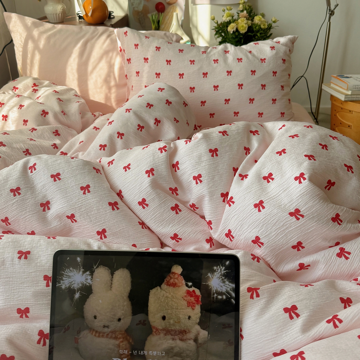 91家纺网 家纺一手货源 找家纺 轻奢坊 2026新款皱皱纱水洗棉韩系混搭四件套 莓果结