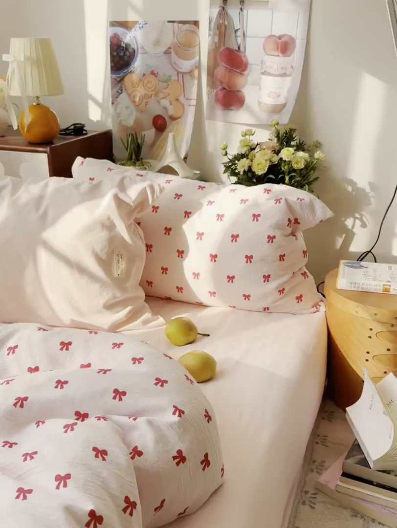91家纺网 家纺一手货源 找家纺 轻奢坊 2026新款皱皱纱水洗棉韩系混搭四件套 莓果结