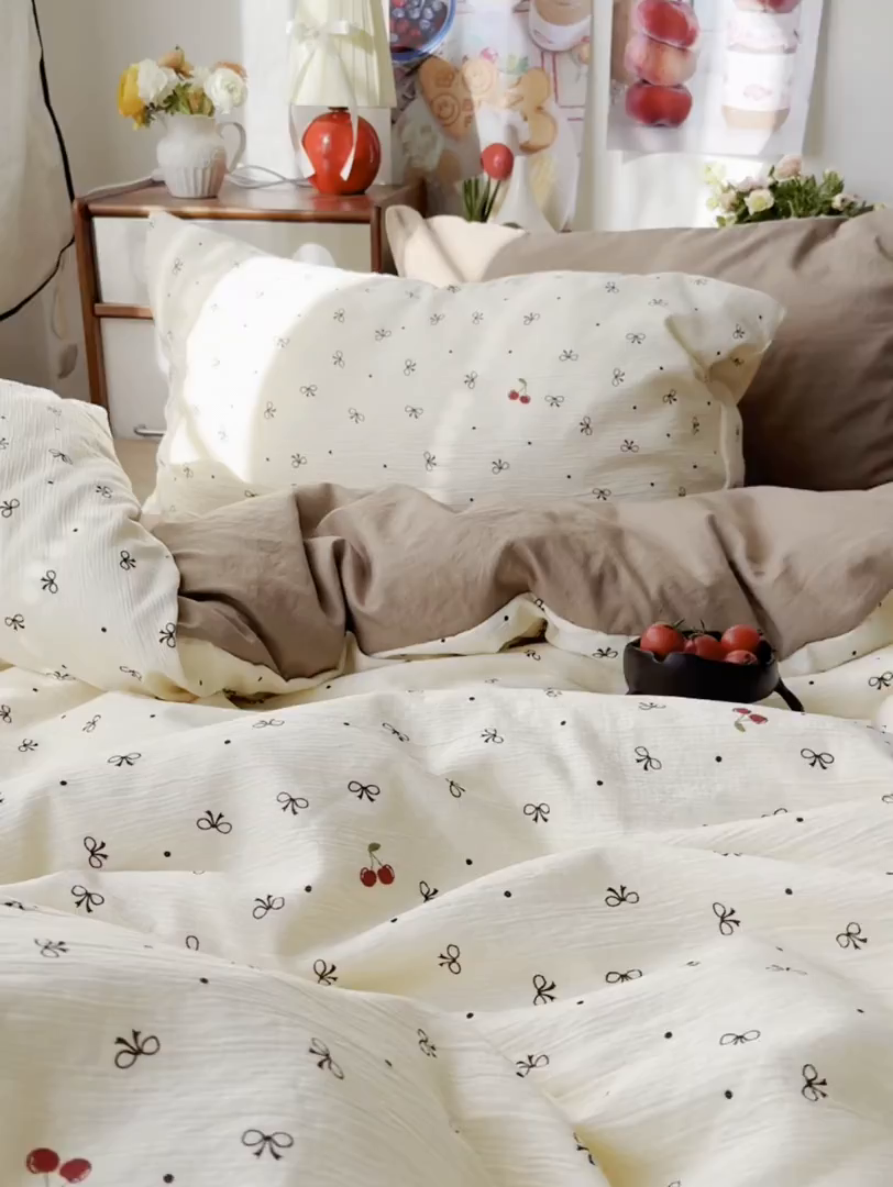 91家纺网 家纺一手货源 找家纺 轻奢坊 2026新款皱皱纱水洗棉韩系混搭四件套 樱桃结