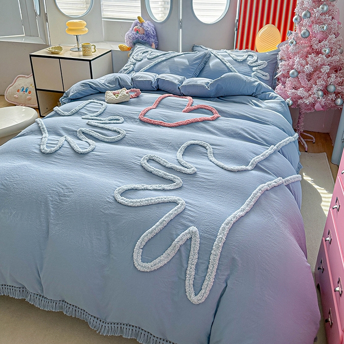 91家纺网 家纺一手货源 找家纺 缘生活 2026新款立体簇绒绣流苏四件套 大爱爱心手-浅蓝