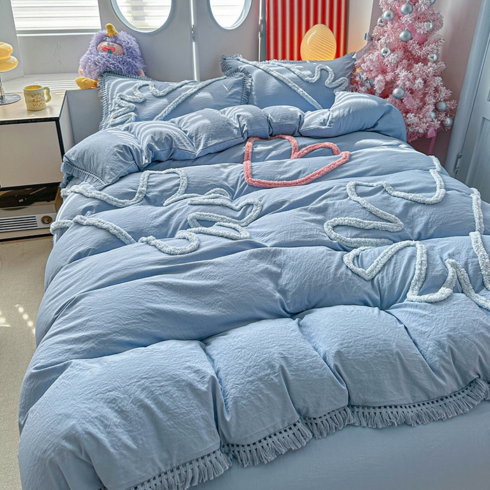 91家纺网 家纺一手货源 找家纺 缘生活 2026新款立体簇绒绣流苏四件套 大爱爱心手-浅蓝