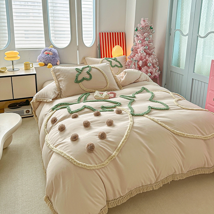 91家纺网 家纺一手货源 找家纺 缘生活 2026新款立体簇绒绣流苏四件套 大爱草莓-卡其