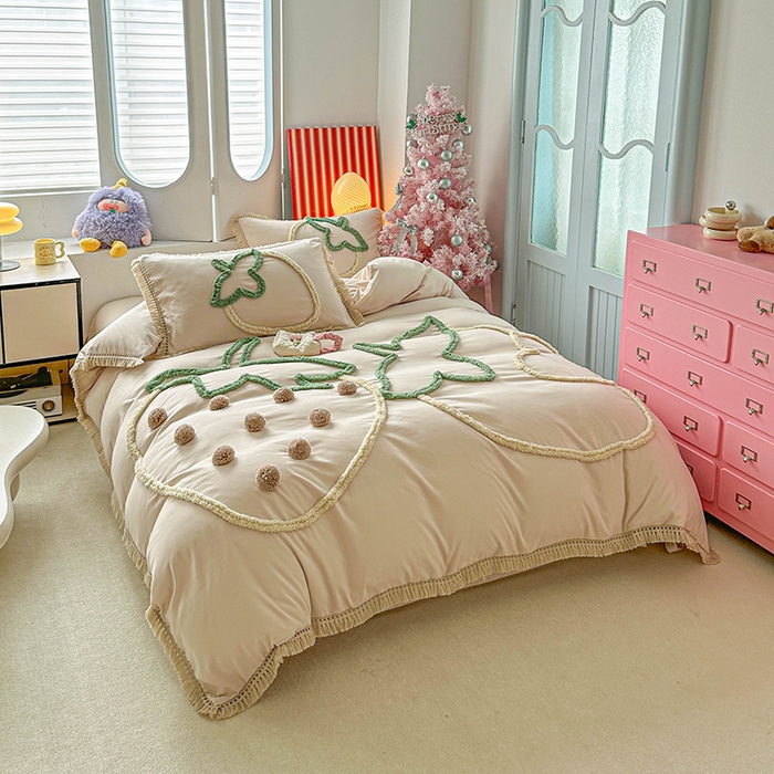 91家纺网 家纺一手货源 找家纺 缘生活 2026新款立体簇绒绣流苏四件套 大爱草莓-卡其