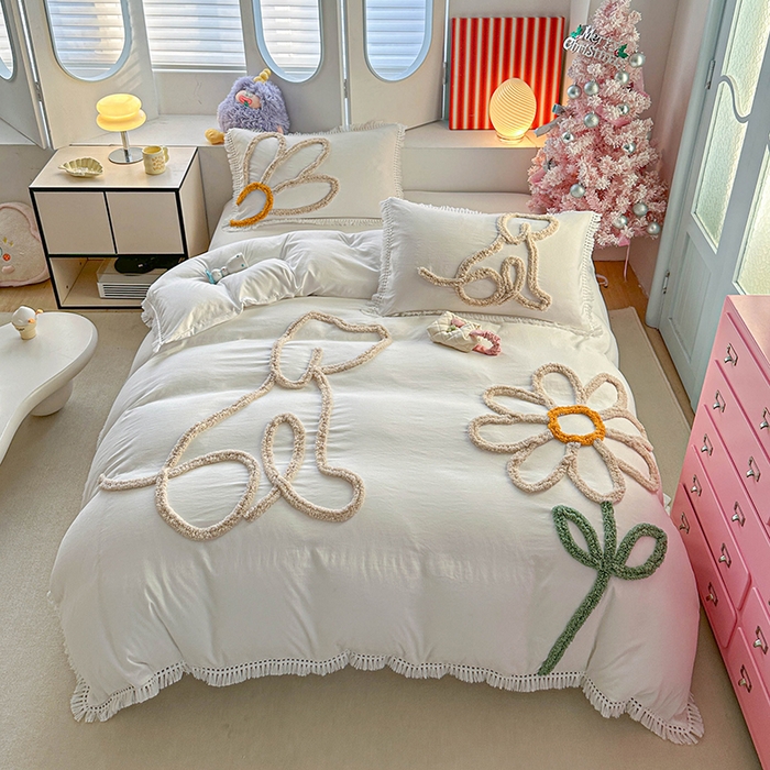 91家纺网 家纺一手货源 找家纺 缘生活 2026新款立体簇绒绣流苏四件套 大爱花小狗-本白