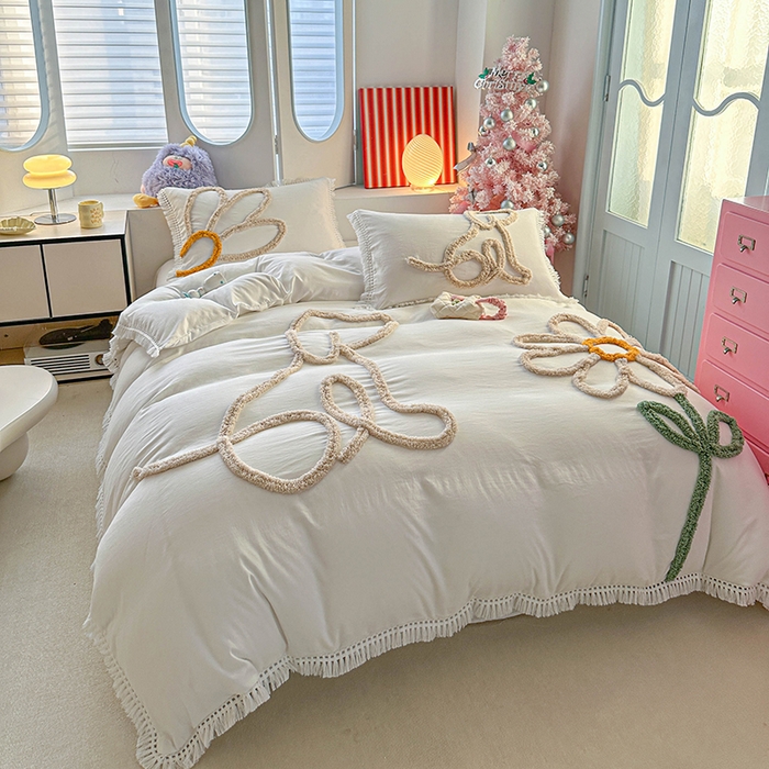 91家纺网 家纺一手货源 找家纺 缘生活 2026新款立体簇绒绣流苏四件套 大爱花小狗-本白