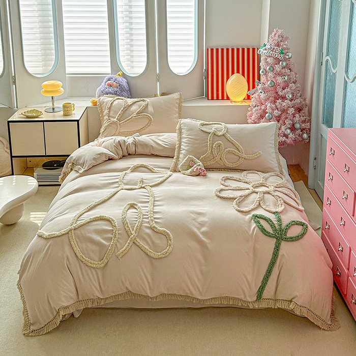 91家纺网 家纺一手货源 找家纺 缘生活 2026新款立体簇绒绣流苏四件套 大爱花小狗-卡其