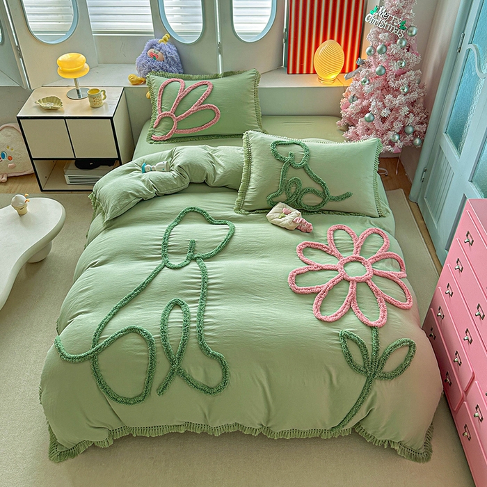 91家纺网 家纺一手货源 找家纺 缘生活 2026新款立体簇绒绣流苏四件套 大爱花小狗-抹茶绿