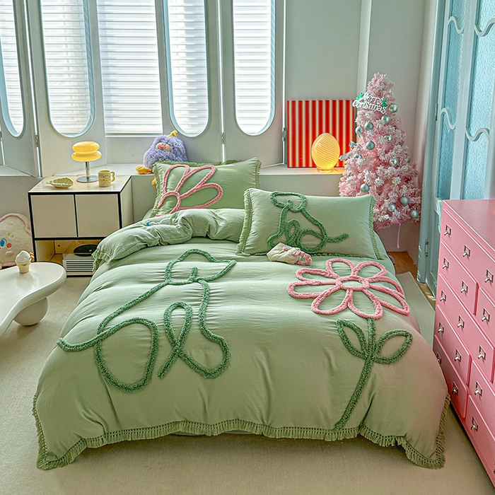 91家纺网 家纺一手货源 找家纺 缘生活 2026新款立体簇绒绣流苏四件套 大爱花小狗-抹茶绿