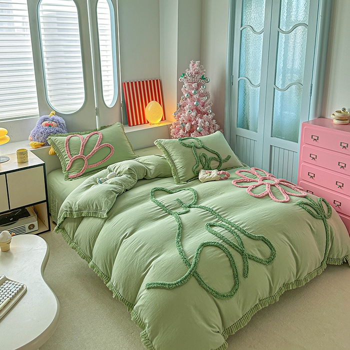 91家纺网 家纺一手货源 找家纺 缘生活 2026新款立体簇绒绣流苏四件套 大爱花小狗-抹茶绿