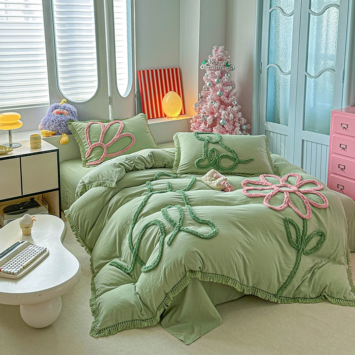 91家纺网 家纺一手货源 找家纺 缘生活 2026新款立体簇绒绣流苏四件套 大爱花小狗-抹茶绿