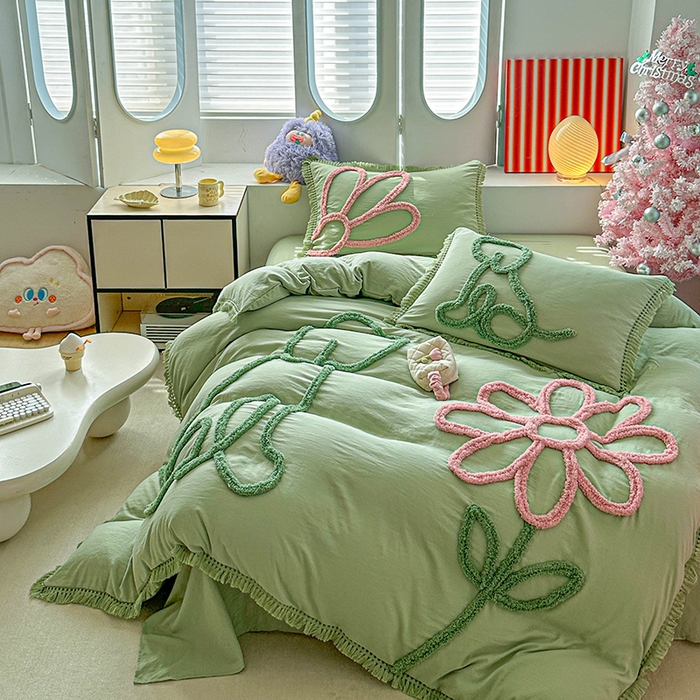 91家纺网 家纺一手货源 找家纺 缘生活 2026新款立体簇绒绣流苏四件套 大爱花小狗-抹茶绿