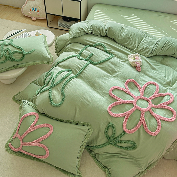 91家纺网 家纺一手货源 找家纺 缘生活 2026新款立体簇绒绣流苏四件套 大爱花小狗-抹茶绿