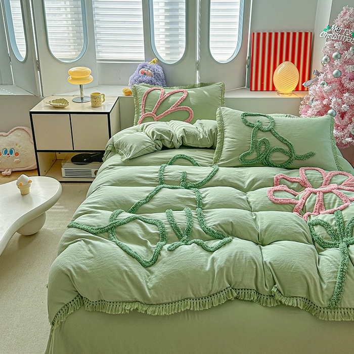 91家纺网 家纺一手货源 找家纺 缘生活 2026新款立体簇绒绣流苏四件套 大爱花小狗-抹茶绿