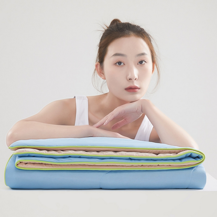 91家纺网 家纺一手货源 找家纺 爱彼家纺 2026新款A类氨纶凉感丝西瓜大豆空调被夏被夏凉被（控价最低79.9/89.9/99.9） 瓜瓜被-西瓜粉