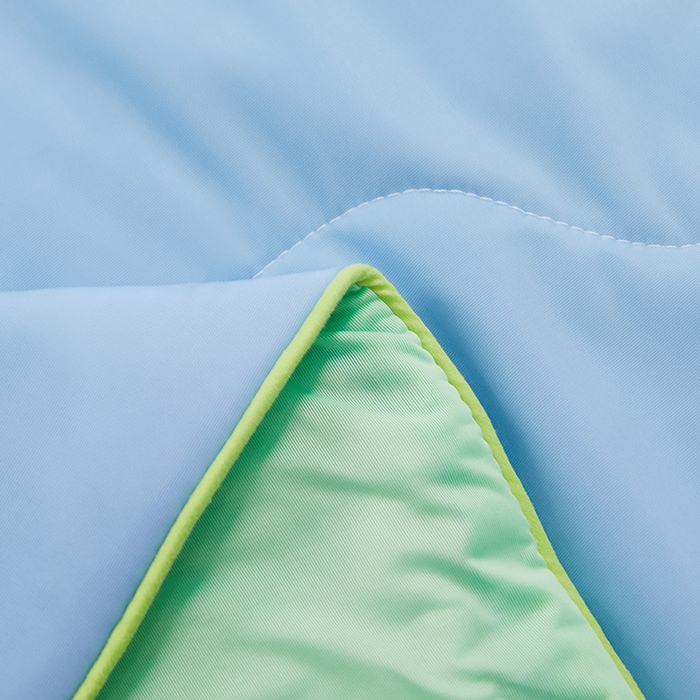 91家纺网 家纺一手货源 找家纺 爱彼家纺 2026新款A类氨纶凉感丝西瓜大豆空调被夏被夏凉被（控价最低79.9/89.9/99.9） 瓜瓜被-蜜蓝绿