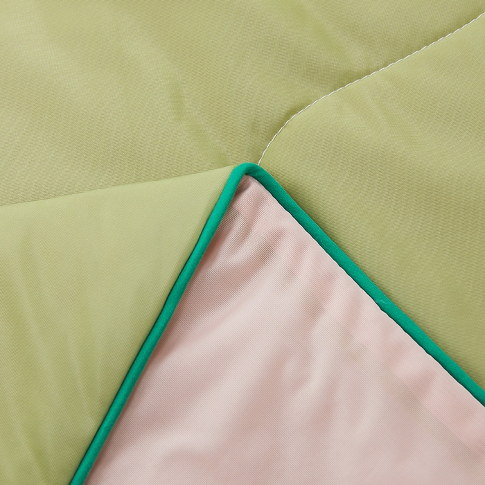 91家纺网 家纺一手货源 找家纺 爱彼家纺 2026新款A类氨纶凉感丝西瓜大豆空调被夏被夏凉被（控价最低79.9/89.9/99.9） 瓜瓜被-蜜瓜粉