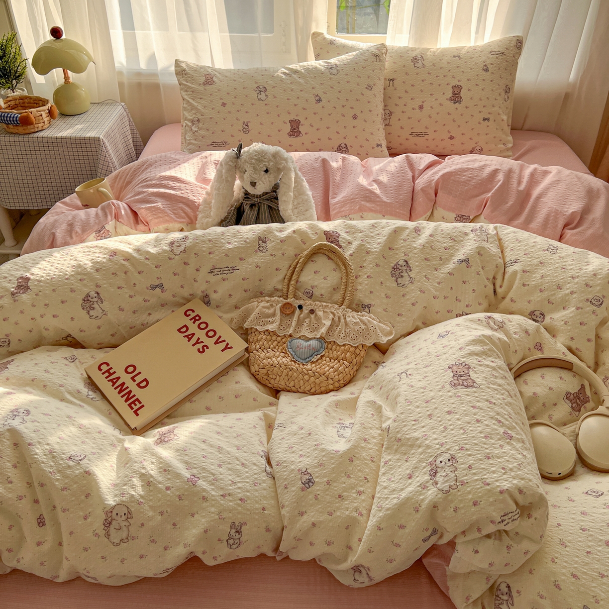 91家纺网 家纺一手货源 找家纺 童颜 2026新款泡芙纱小碎花四件套 花园兔兔