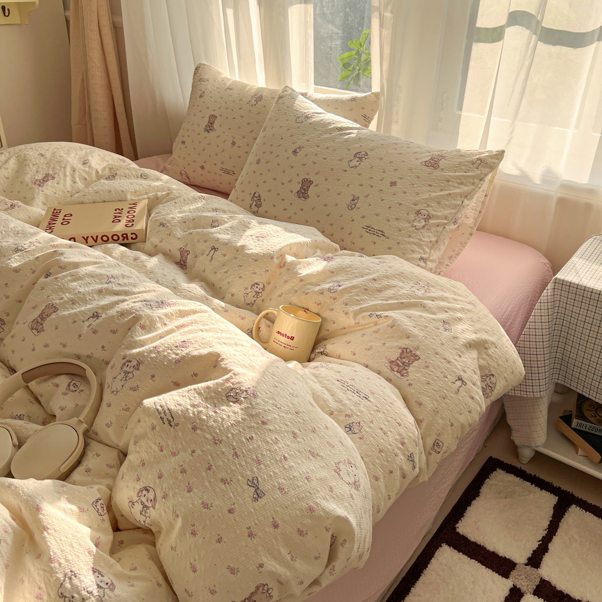 91家纺网 家纺一手货源 找家纺 童颜 2026新款泡芙纱小碎花四件套 花园兔兔