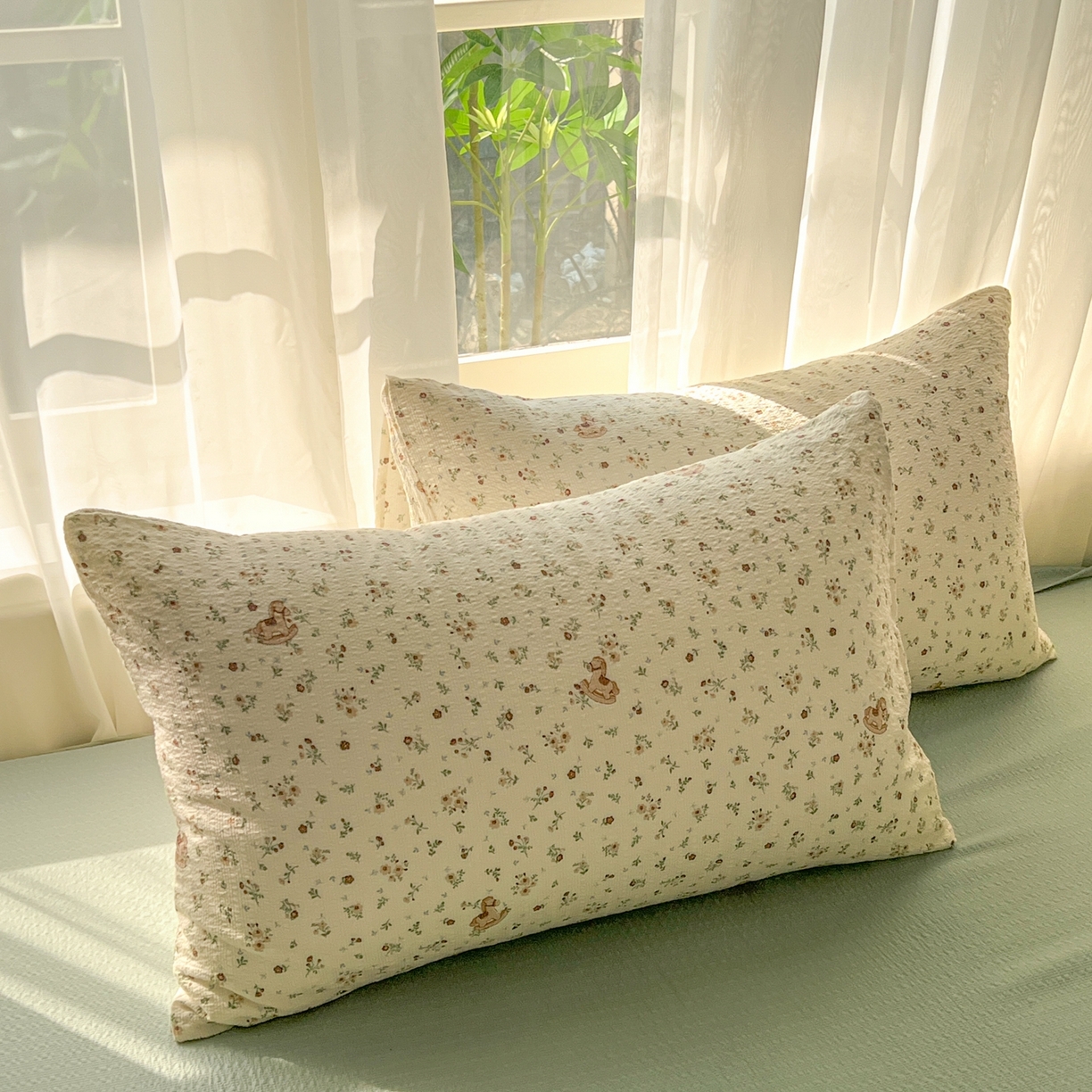 91家纺网 家纺一手货源 找家纺 童颜 2026新款泡芙纱小碎花四件套 春日小马