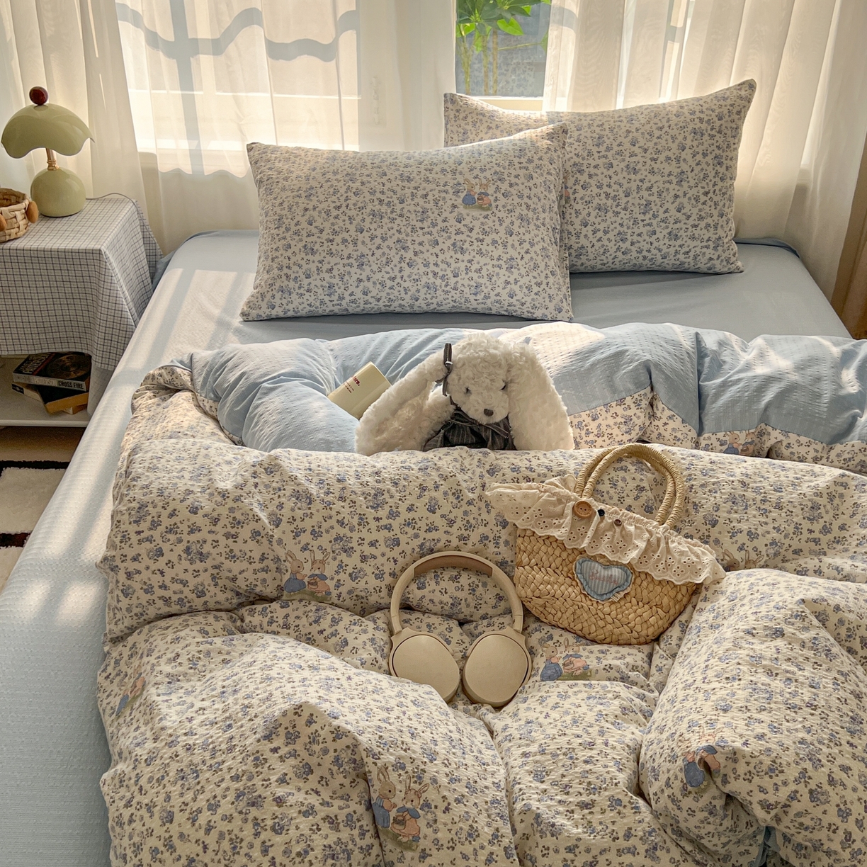 91家纺网 家纺一手货源 找家纺 童颜 2026新款泡芙纱小碎花四件套 小兔花园