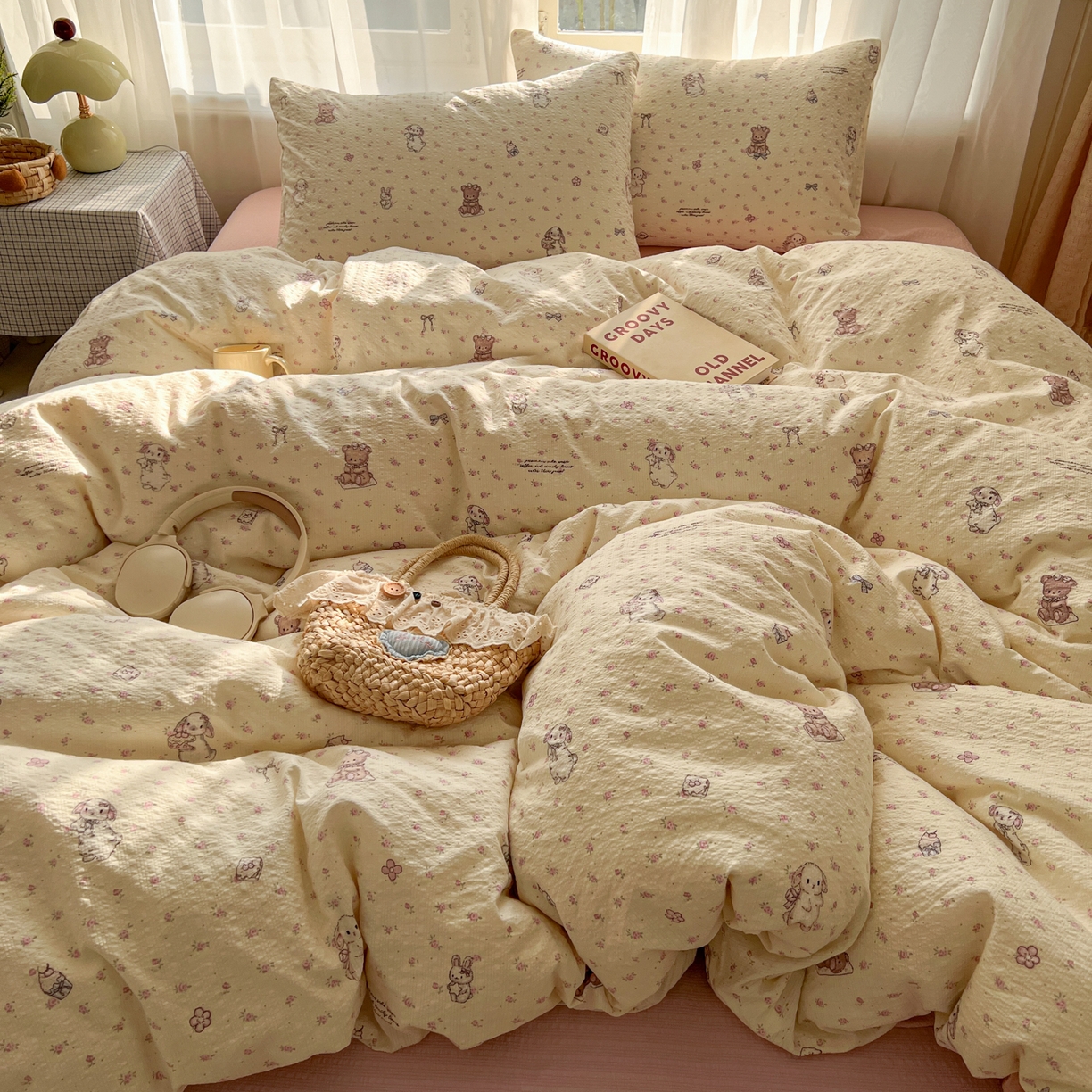 91家纺网 家纺一手货源 找家纺 童颜 2026新款泡芙纱小碎花四件套 花园兔兔