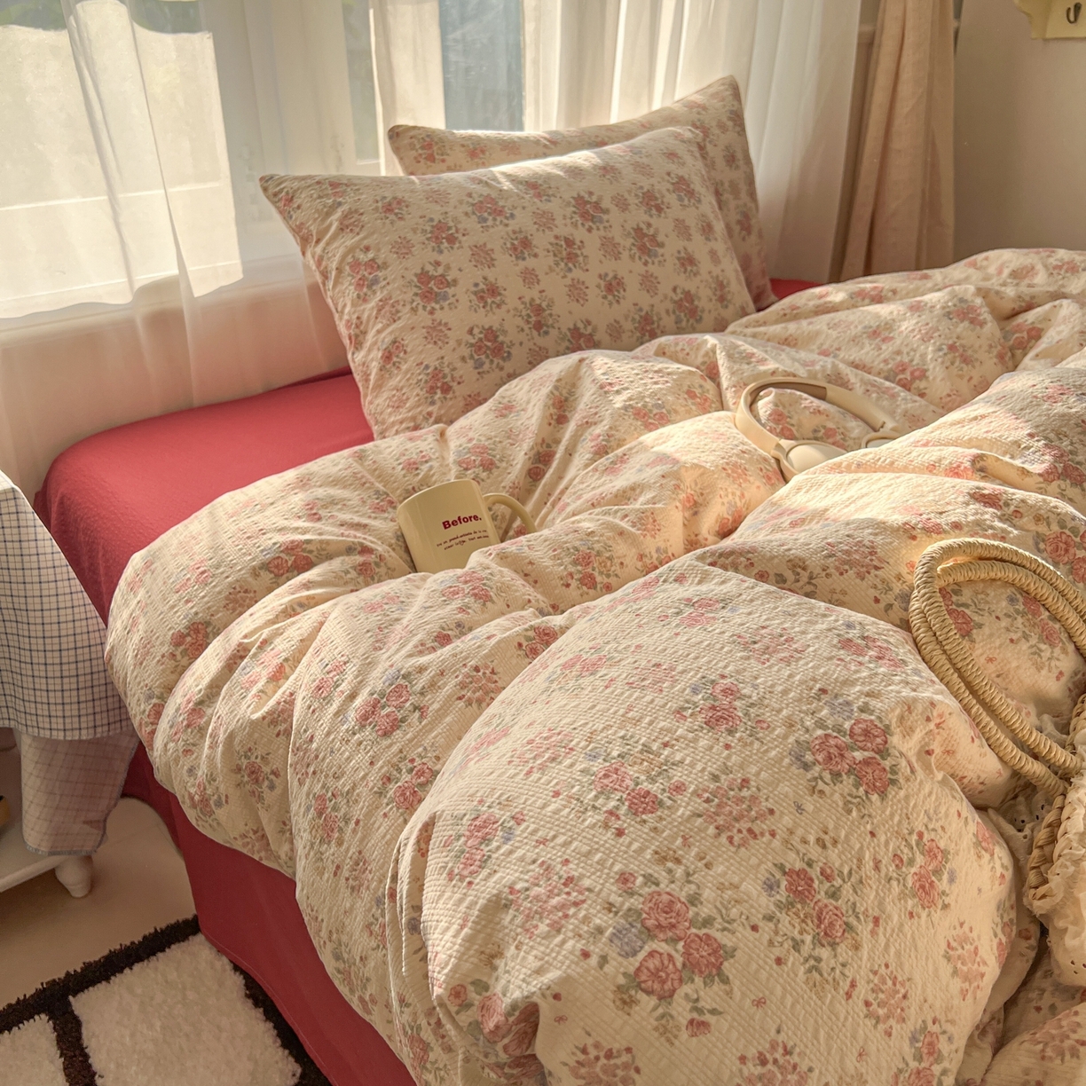 91家纺网 家纺一手货源 找家纺 童颜 2026新款泡芙纱小碎花四件套 繁花似锦