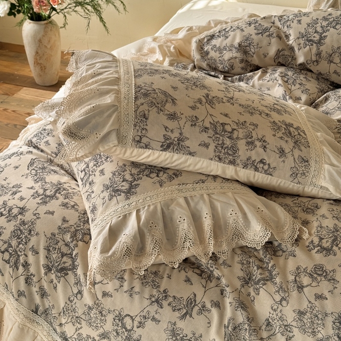 91家纺网 家纺一手货源 找家纺 惯盈家纺 2026新款法式复古灯芯绒印花全棉花边床裙款全棉四件套-素写（含买家秀） 素写-奶芙