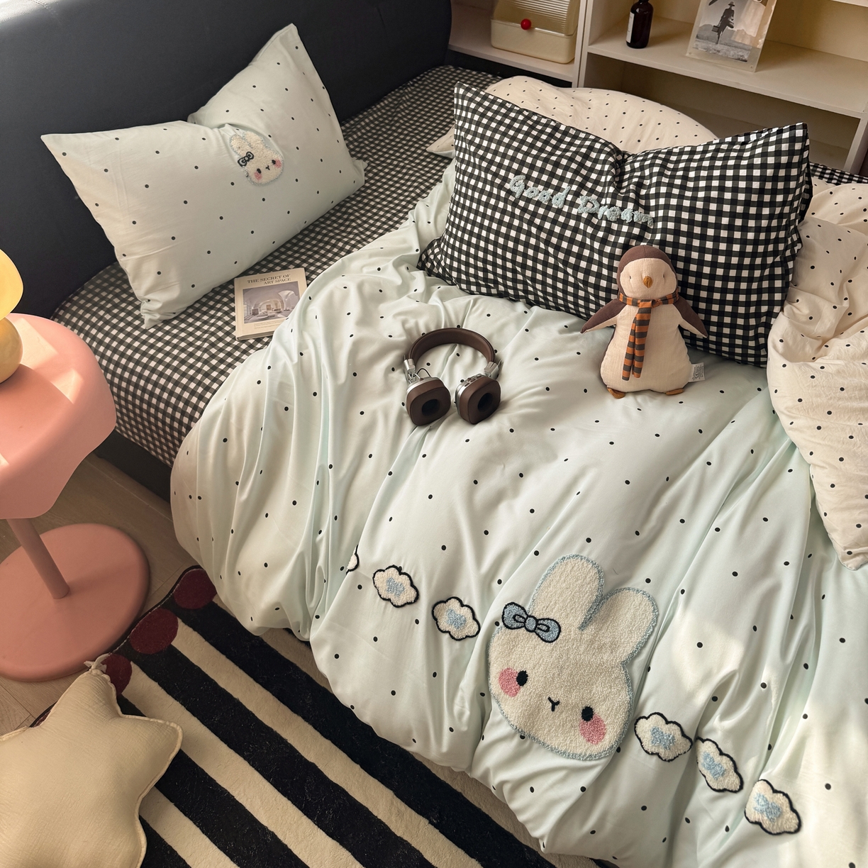 91家纺网 家纺一手货源 找家纺 曲之慕 2026新款直播爆款混搭风毛巾绣四件套学生韩版三件套 可爱兔