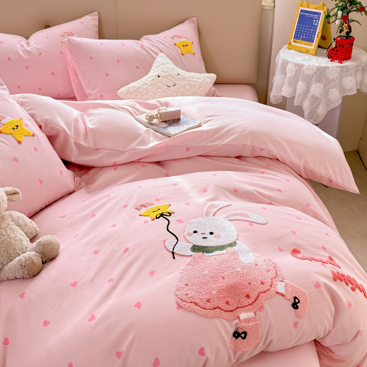 91家纺网 家纺一手货源 找家纺 曲之慕 2026新款直播爆款混搭风毛巾绣四件套学生韩版三件套 萌萌兔