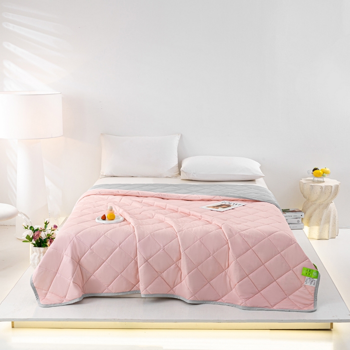 91家纺网 家纺一手货源 找家纺 憨豆家纺 2026新款凉感丝夏被冰淇淋纯色夏凉被空调被夏季薄被子直播外贸跨境爆款 樱花粉