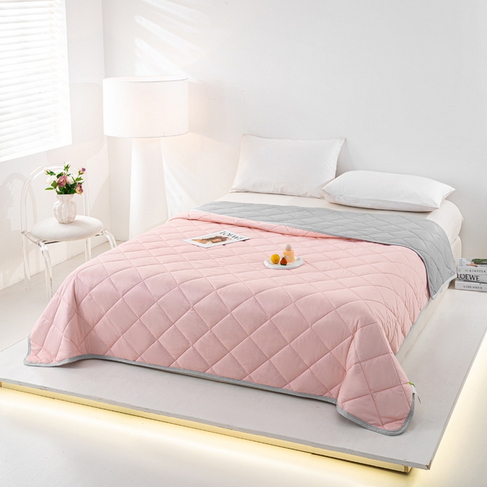 91家纺网 家纺一手货源 找家纺 憨豆家纺 2026新款凉感丝夏被冰淇淋纯色夏凉被空调被夏季薄被子直播外贸跨境爆款 樱花粉