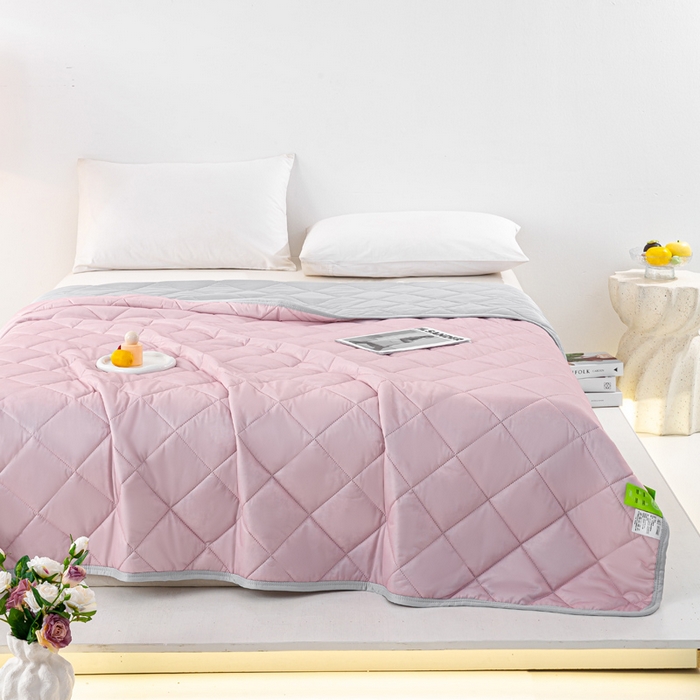 91家纺网 家纺一手货源 找家纺 憨豆家纺 2026新款凉感丝夏被冰淇淋纯色夏凉被空调被夏季薄被子直播外贸跨境爆款 胭脂粉