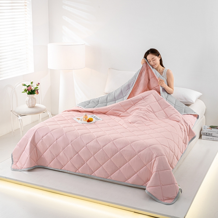 91家纺网 家纺一手货源 找家纺 憨豆家纺 2026新款凉感丝夏被冰淇淋纯色夏凉被空调被夏季薄被子直播外贸跨境爆款 樱花粉