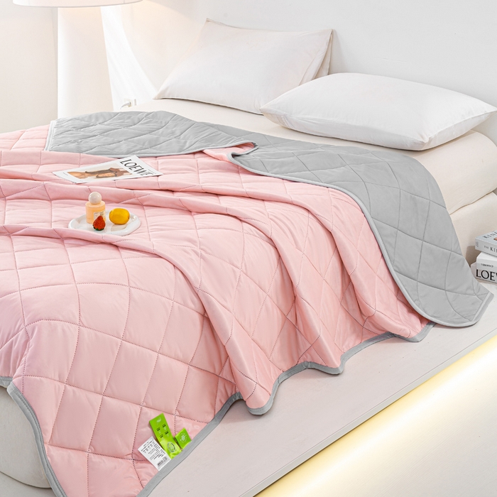 91家纺网 家纺一手货源 找家纺 憨豆家纺 2026新款凉感丝夏被冰淇淋纯色夏凉被空调被夏季薄被子直播外贸跨境爆款 樱花粉