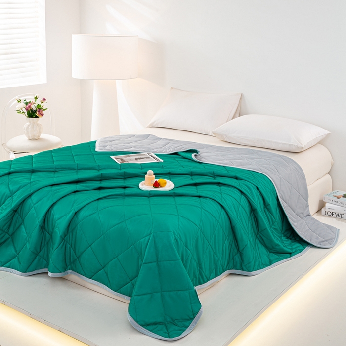91家纺网 家纺一手货源 找家纺 憨豆家纺 2026新款凉感丝夏被冰淇淋纯色夏凉被空调被夏季薄被子直播外贸跨境爆款 墨绿