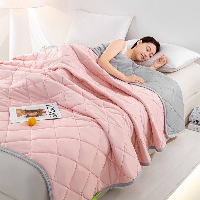 憨豆家纺 2026新款凉感丝夏被冰淇淋纯色夏凉被空调被夏季薄被子直播外贸跨境爆款 樱花粉