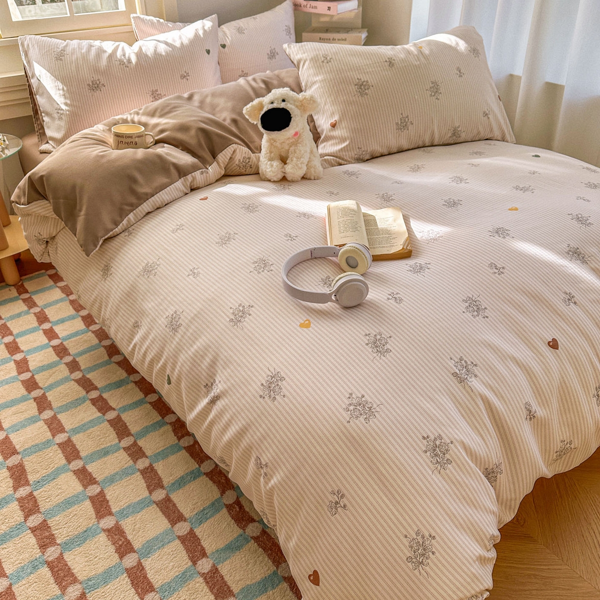 91家纺网 家纺一手货源 找家纺 水木坊 2026新款130克高克重人字纹提花四件套 复古玫瑰