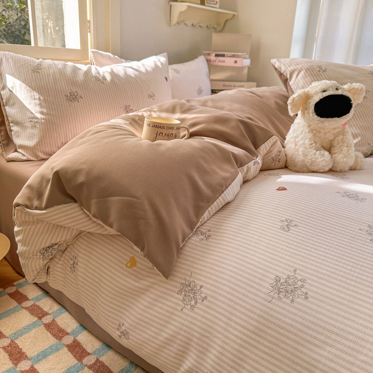 91家纺网 家纺一手货源 找家纺 水木坊 2026新款130克高克重人字纹提花四件套 复古玫瑰